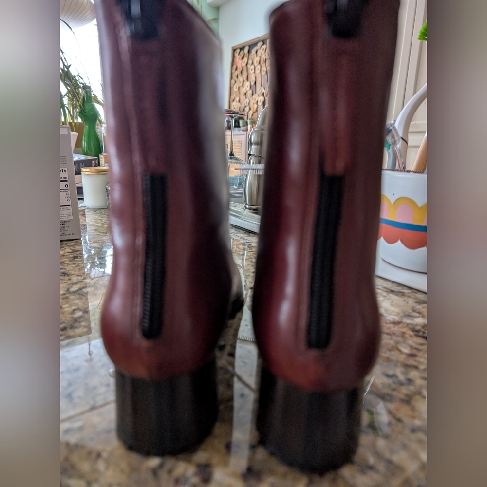 NWOT ❄️❄️ Robert Zur (Retail $465) EMILIE Luggage True Glove Ankle boots, size 7